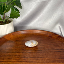 Load image into Gallery viewer, Flower Agate Palm Stones