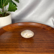 Load image into Gallery viewer, Flower Agate Palm Stones