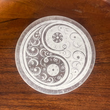 Load image into Gallery viewer, Selenite (Satin Spar) Small Engraved Plate - Yin Yang
