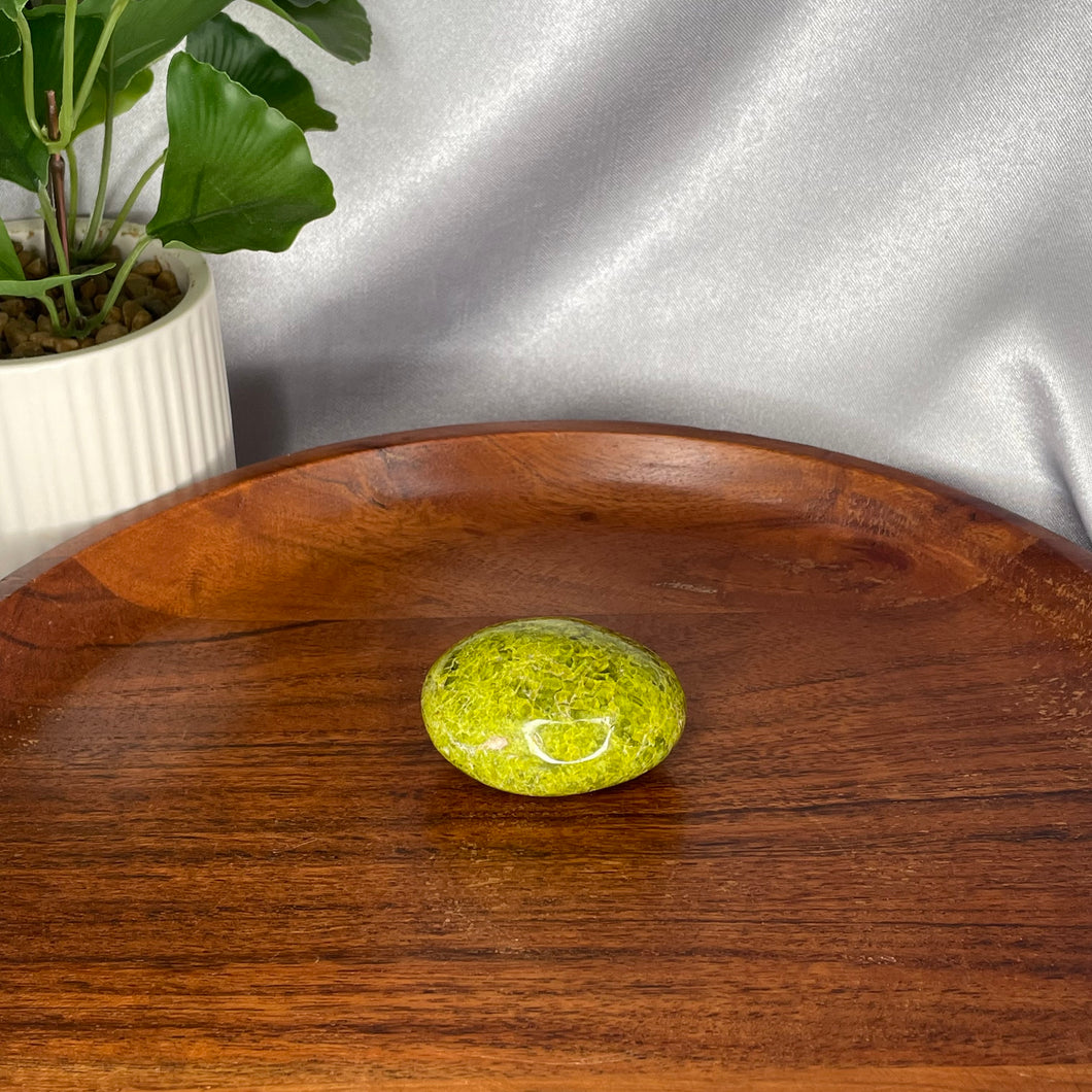 Green Opal Palm Stones