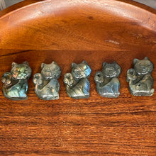 Load image into Gallery viewer, Labradorite Cat
