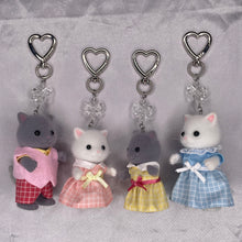 Load image into Gallery viewer, Persian Cat Sylvanian Families Keychains
