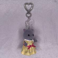 Load image into Gallery viewer, Persian Cat Sylvanian Families Keychains
