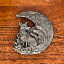 Load image into Gallery viewer, Silver Sheen Obsidian Fox
