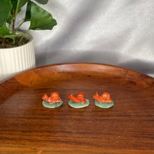 Load image into Gallery viewer, Snails on Lilypads
