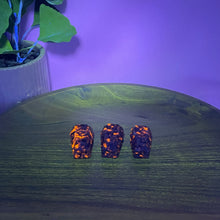 Load image into Gallery viewer, Yooperlite Mini Coffin
