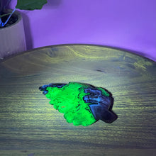 Load image into Gallery viewer, Volcano Agate Leaf
