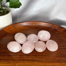 Load image into Gallery viewer, Rose Quartz Palm Stones
