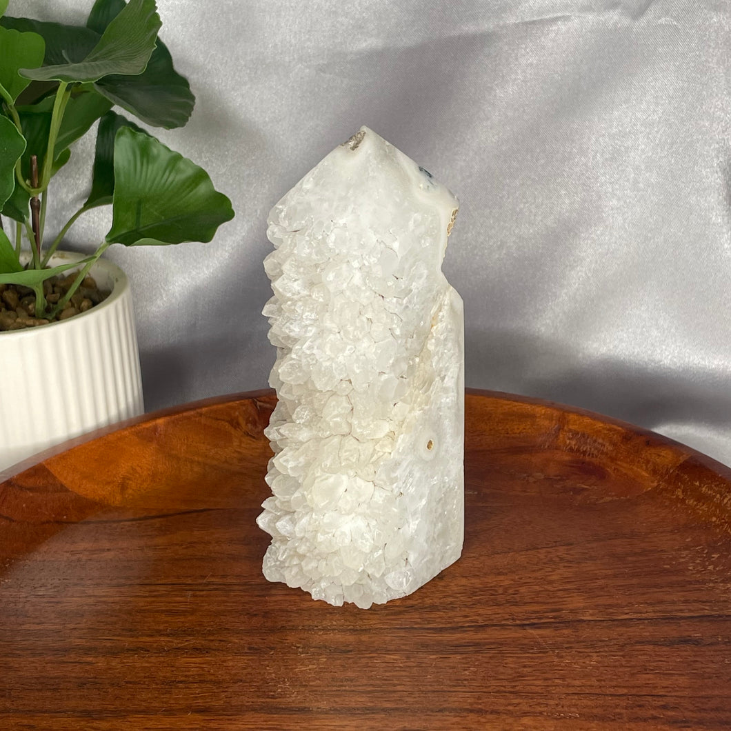 Quartz Cluster Tower