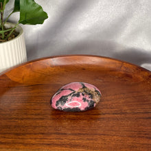 Load image into Gallery viewer, Rhodonite Palm Stones
