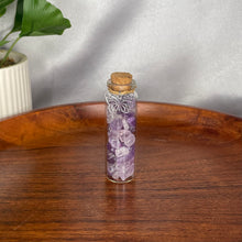 Load image into Gallery viewer, Medium Chip Bottles
