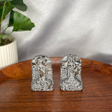 Load image into Gallery viewer, Yooperlite Tombstone
