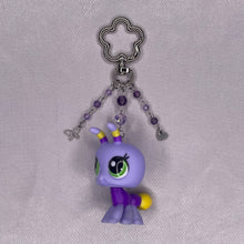 Load image into Gallery viewer, Littlest Pet Shop Keychains
