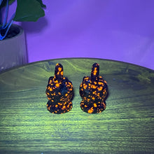 Load image into Gallery viewer, Yooperlite Middle Fingers
